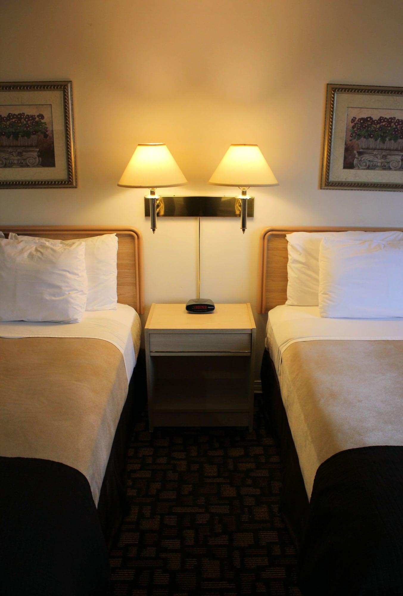 Travelodge By Wyndham Prince Albert Kültér fotó
