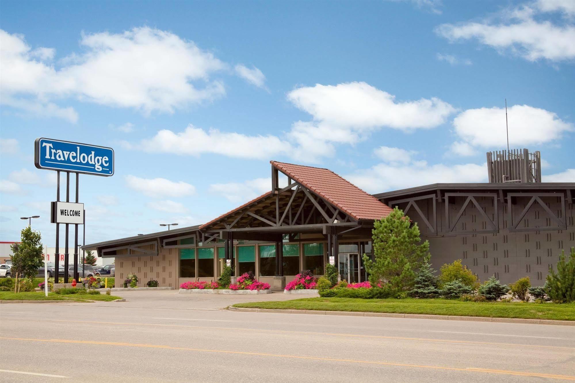 Travelodge By Wyndham Prince Albert Kültér fotó